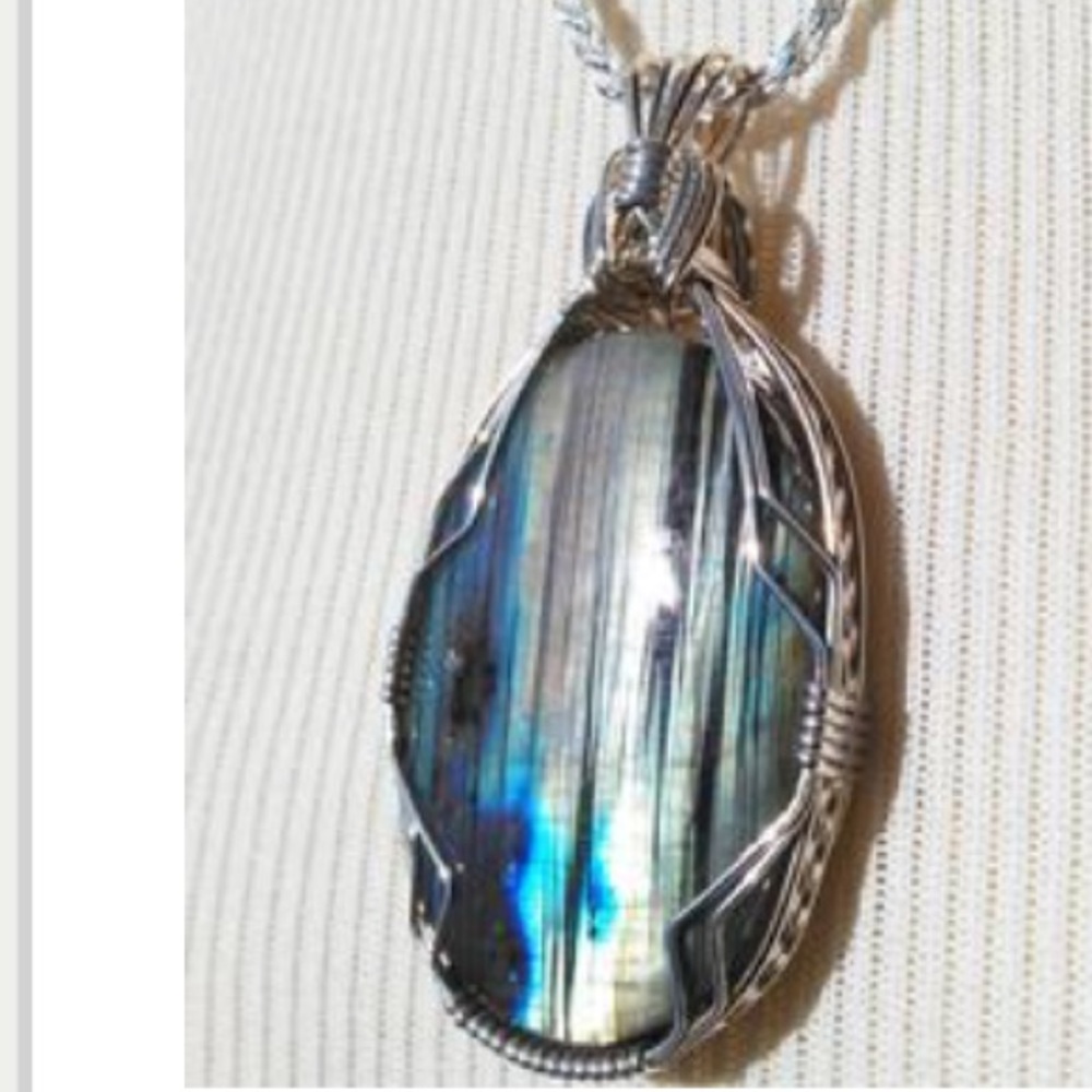 Wire wrapped Sterling silver labradorite pendant